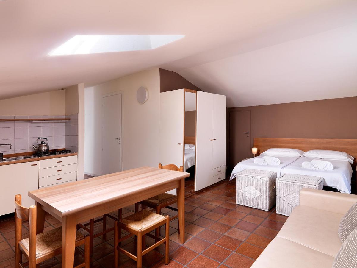 Residence Il Melograno Manerba del Garda Exterior photo