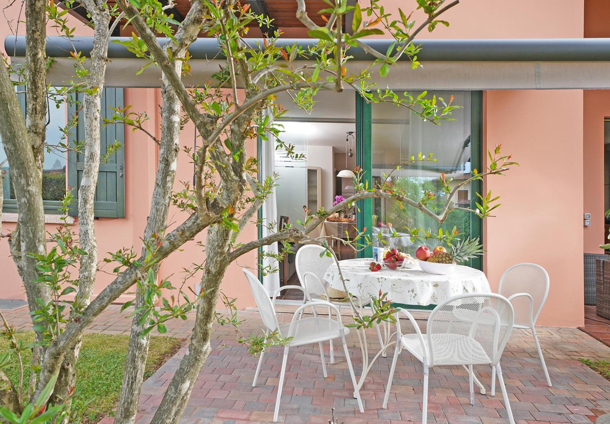 Residence Il Melograno Manerba del Garda Room photo